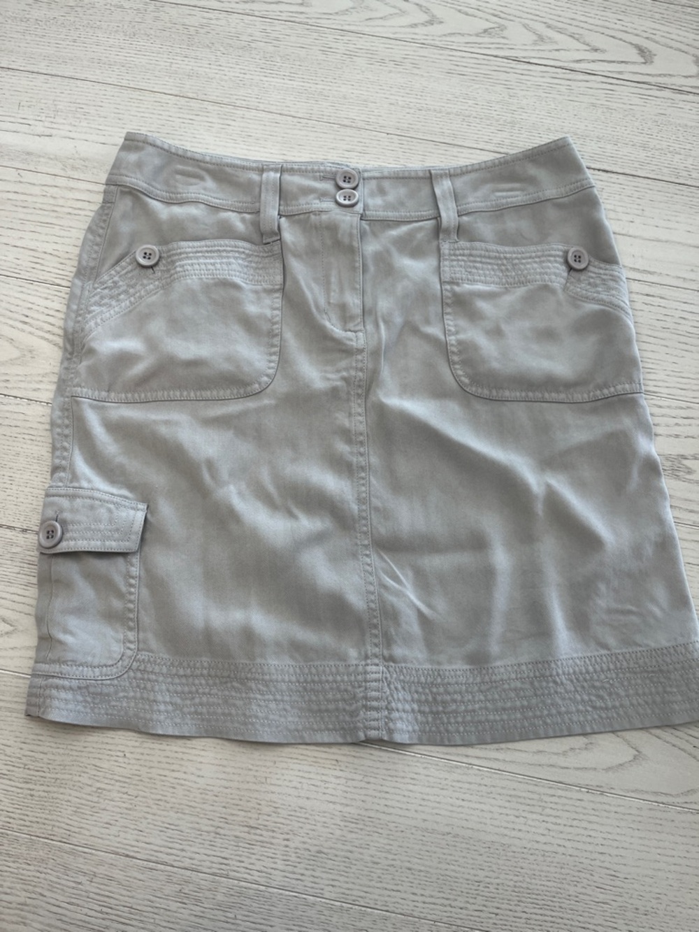 White House Black Market - Casual Light Gray Button Pocket Skirt